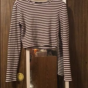 Cropped long sleeve shirt